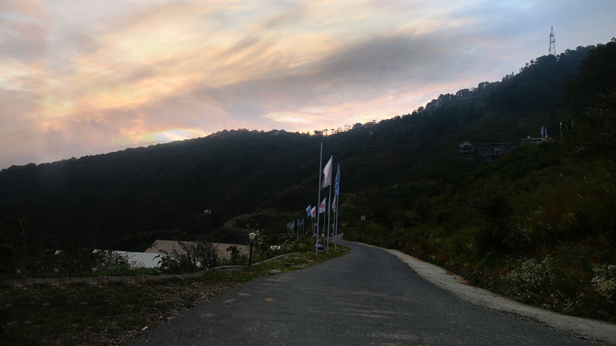 The Swiss Village Resort Nainital Εξωτερικό φωτογραφία