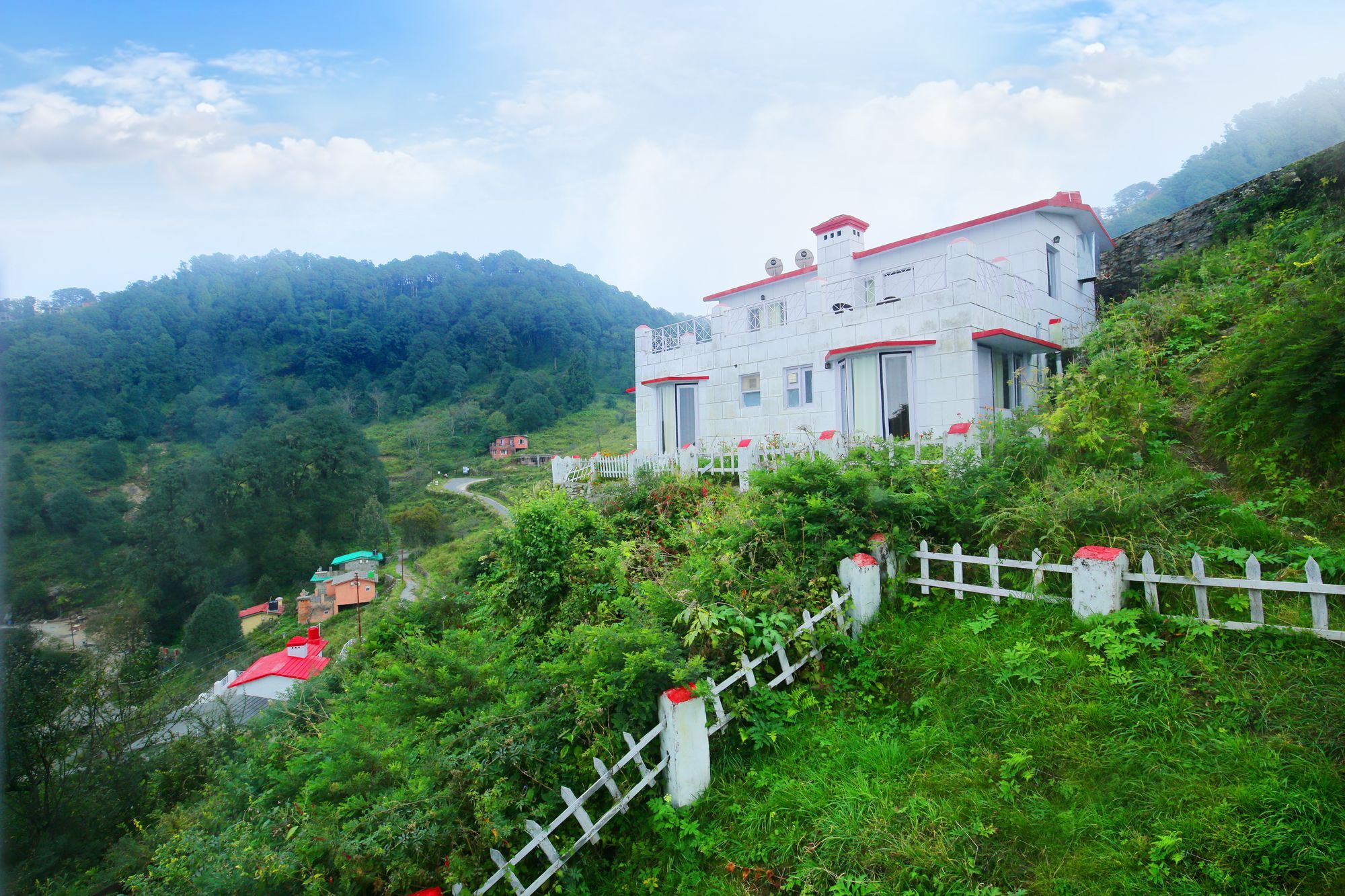 The Swiss Village Resort Nainital Εξωτερικό φωτογραφία